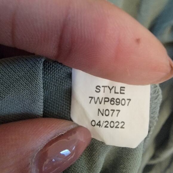 Lucky Brand Soft Green Longsleeve Notched Neck Sandwash Top XL Peasant Prairie‎ - Picture 13 of 16